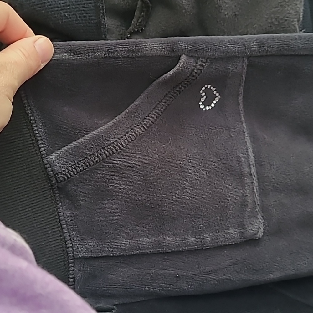 Vintage Girls Velour Black Track-Suit. Hello Kittly Jacket & Gap Pants. - Picture 6 of 7
